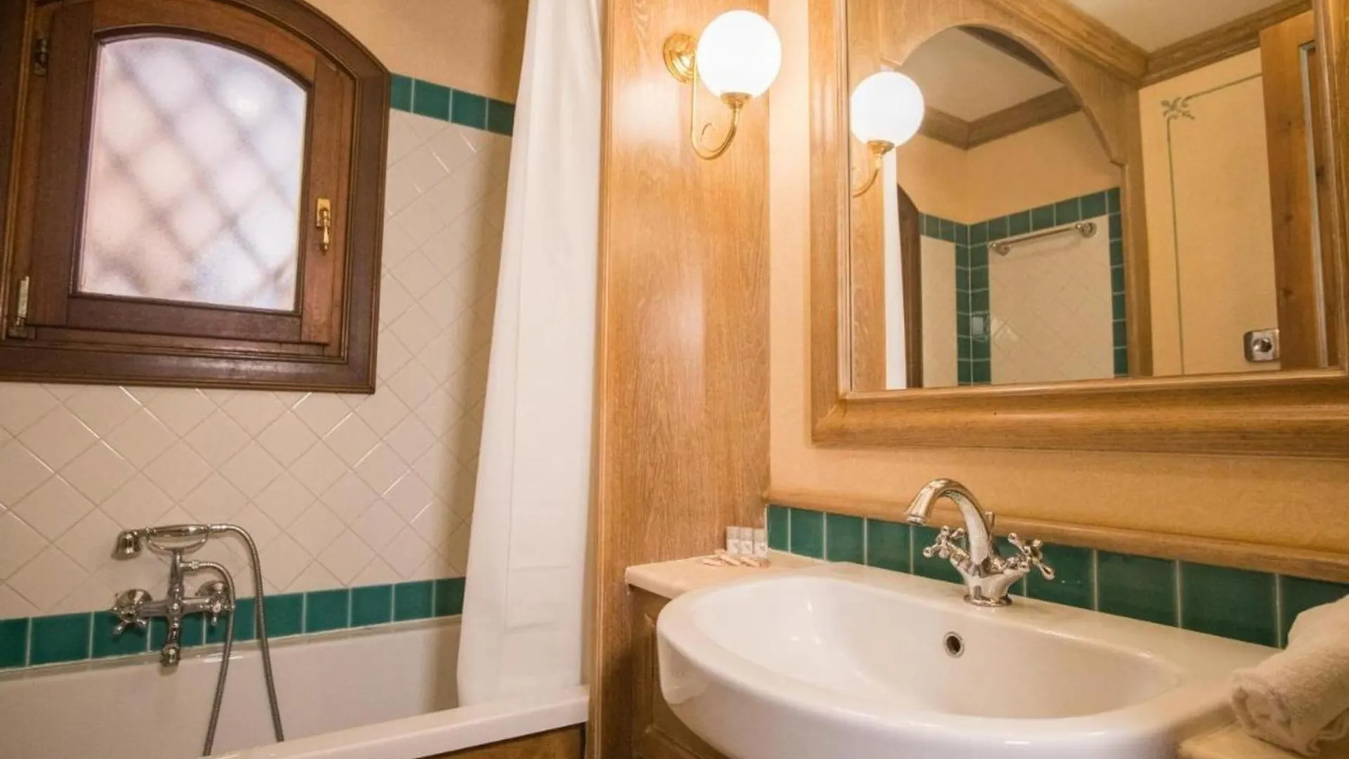 Beautiful Il Giardino Degli Oleandri One Bedroom Premium Apartment Sleeps 4 Italien